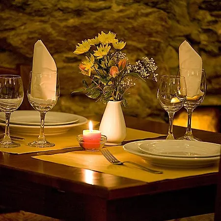 Le Petit Chateau Lantgård Vezzi Portio