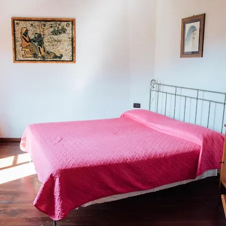 Le Petit Chateau * Vezzi Portio