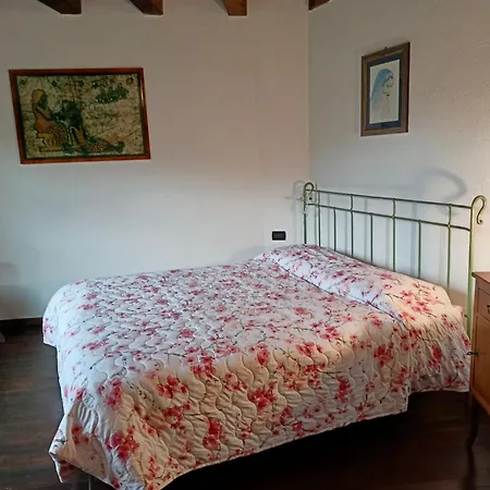 Le Petit Chateau Lantgård Vezzi Portio