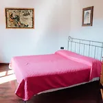 Le Petit Chateau * Vezzi Portio
