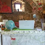 Le Petit Chateau 农家乐 Vezzi Portio
