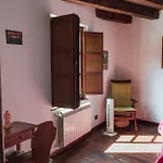 Le Petit Chateau * Vezzi Portio
