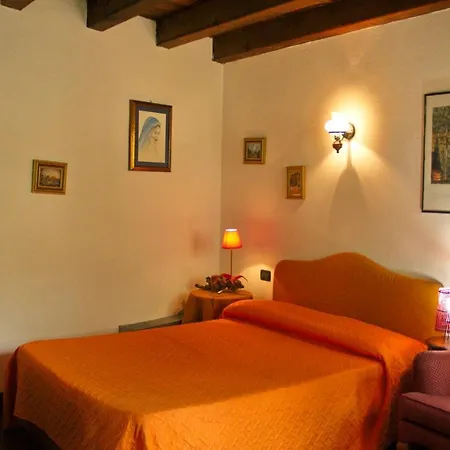 Le Petit Chateau *