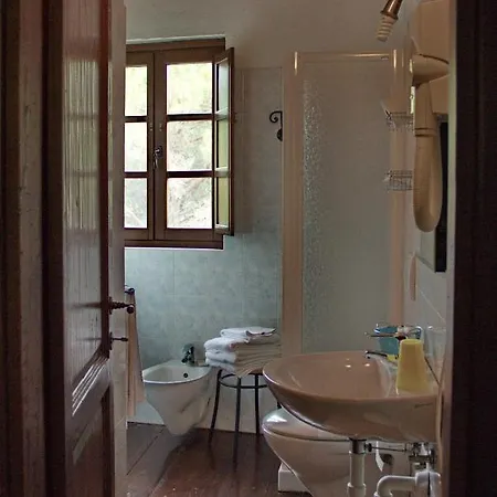 Le Petit Chateau * Vezzi Portio