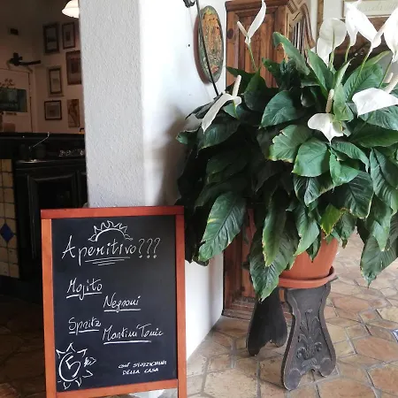 Le Petit Chateau Agroturismo Vezzi Portio
