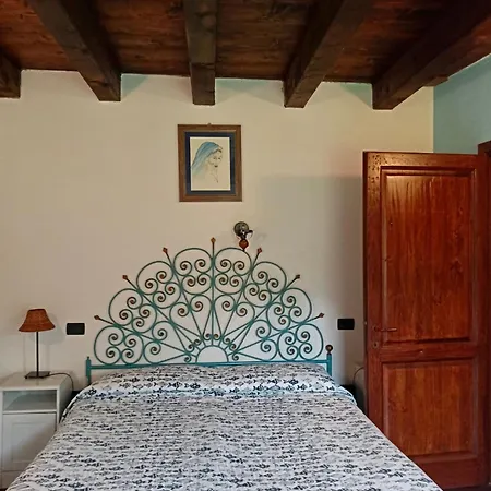 Le Petit Chateau Vezzi Portio