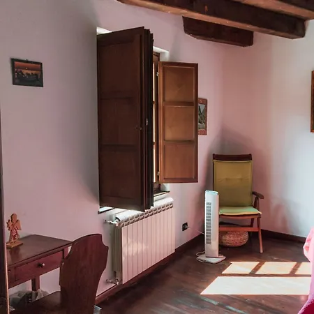 Le Petit Chateau * Vezzi Portio