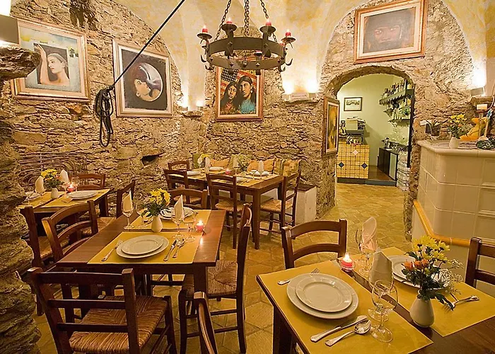 Le Petit Chateau Vezzi Portio