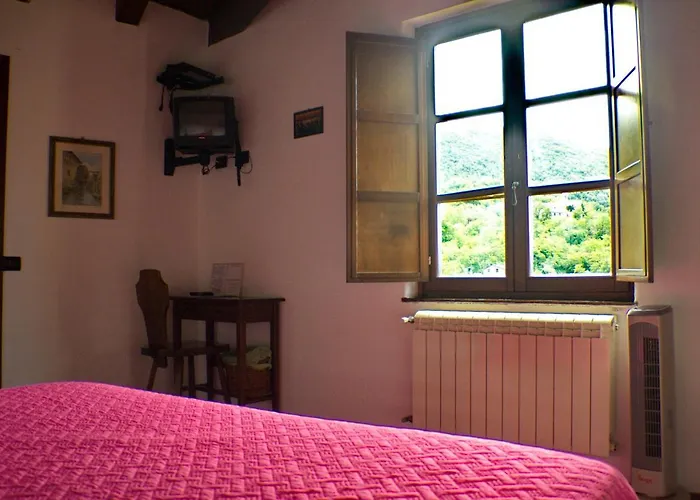 Le Petit Chateau * Vezzi Portio