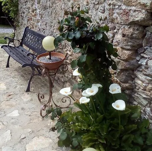 Le Petit Chateau Agroturismo *