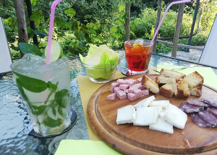 Agroturismo Le Petit Chateau Vezzi Portio