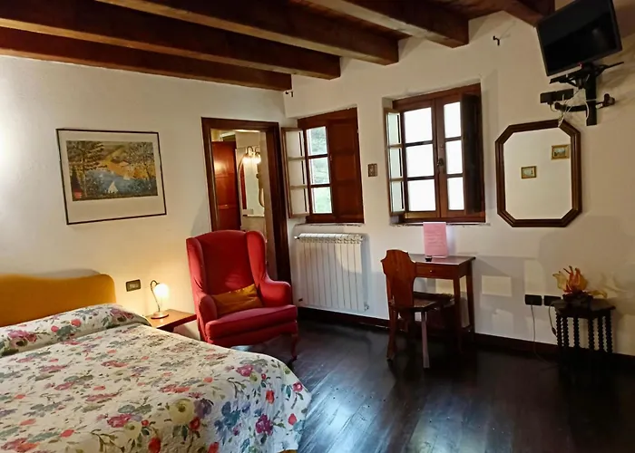 Le Petit Chateau Vezzi Portio