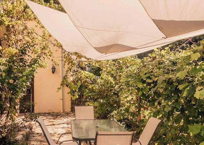 Agroturismo Le Petit Chateau *